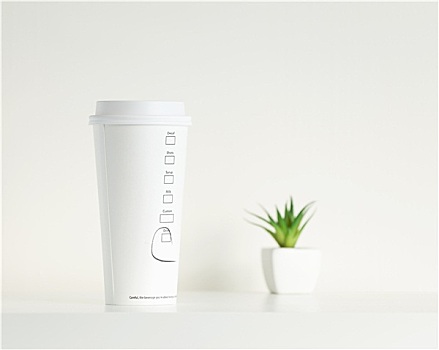 想开家9D虚拟真实馆,不知道太空舱的好还是流动